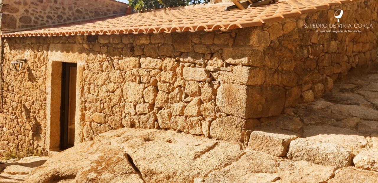 Casa Do Meio Em Quinta De Sao Pedro De Vir-A-Corca Monsanto Exterior foto